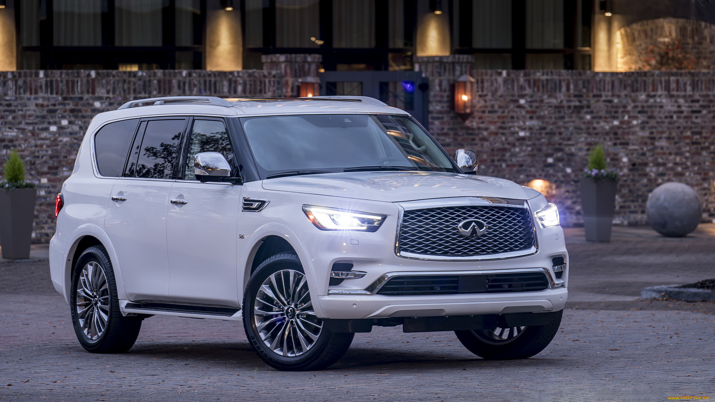 Обои Infiniti QX80 2018 Автомобили Infiniti, обои для рабочего стола,  фотографии infiniti qx80 2018, автомобили, infiniti, белый, внедорожник,  qx80, 2018 Обои для рабочего стола, скачать обои картинки заставки на  рабочий стол.